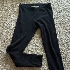 Black Ribbed Ruffle Cuff Leggings